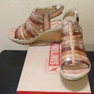 NEW - Pikolinos Leather Sandals EU 38